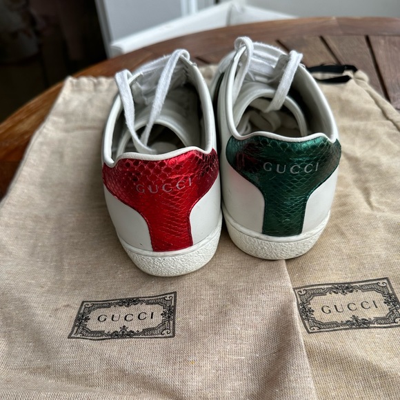 GUCCI WOMEN'S ACE SNEAKER WITH BEE - Picture 6 of 11